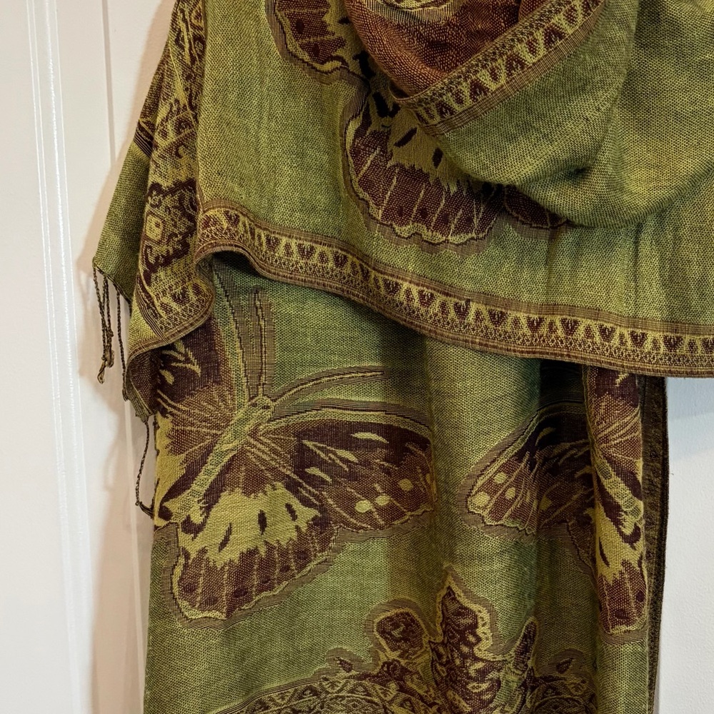 🦋Reversible Butterfly Silk-Blend Pashmina Wrap in Olive & Chocolate🦋Scarf - Picture 3 of 14